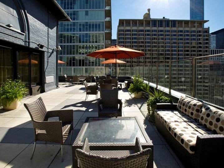 chicago's best moderate priced hotel - the inn of chicago